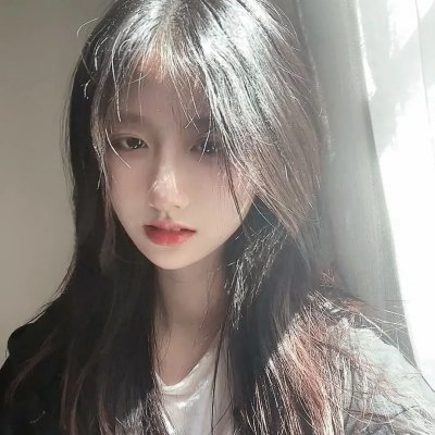 出山便是食神，她却做了端菜小妹